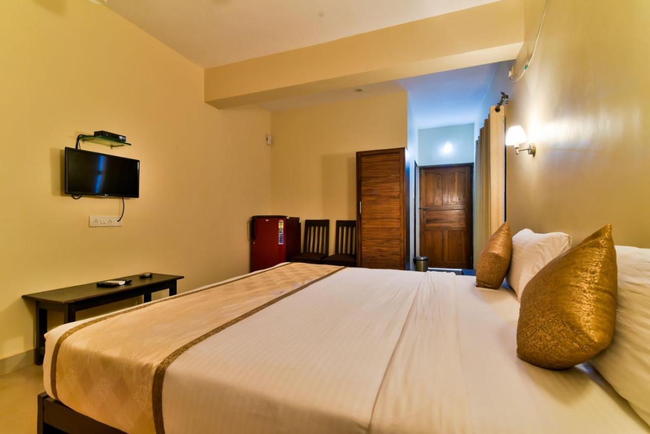 Baga Fantacia Beach Inn Calangute Exterior foto